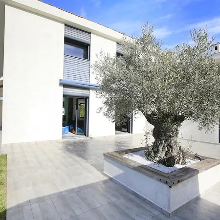200m2 A 15 Min Du Centre De Toulouse *
