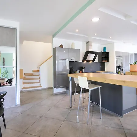 200m2 A 15 Min Du Centre De Toulouse Balma